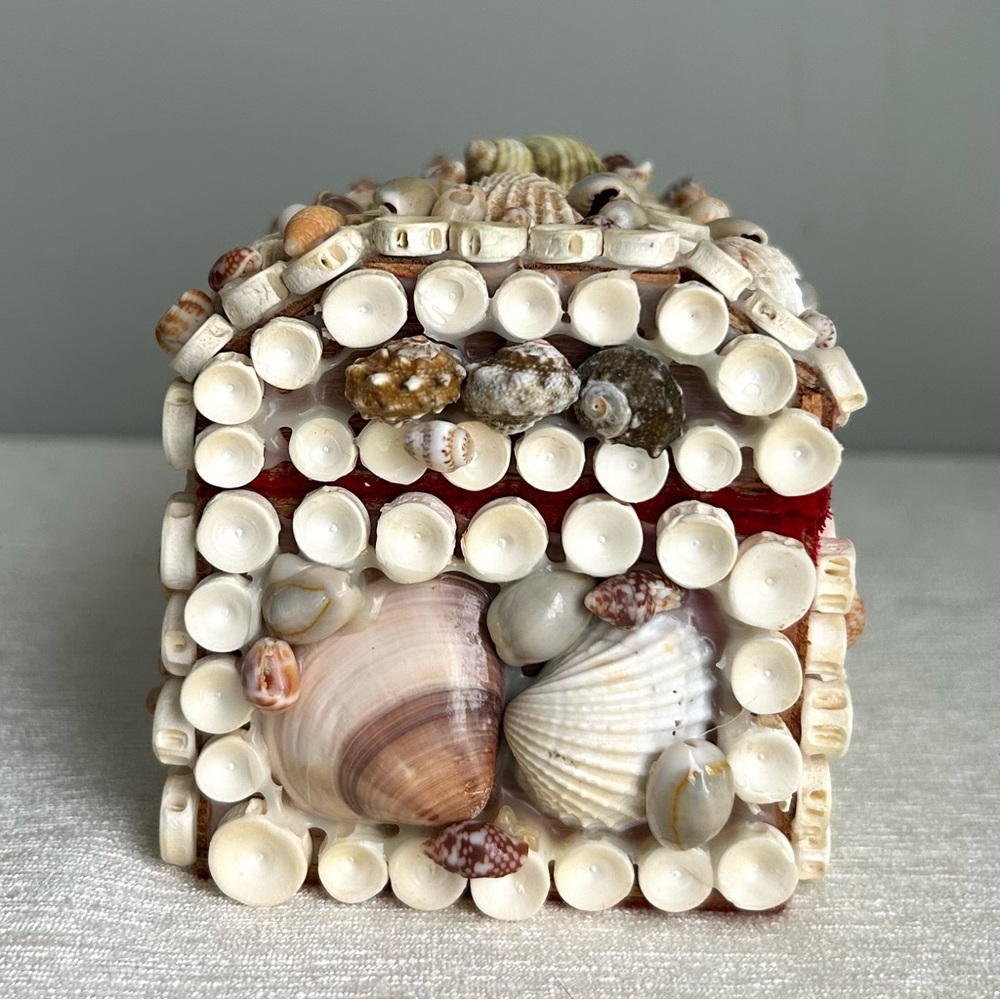 ANTIQUE seashell treasure chest souvenir box coastal beach 1950’s - Picture 5 of 8